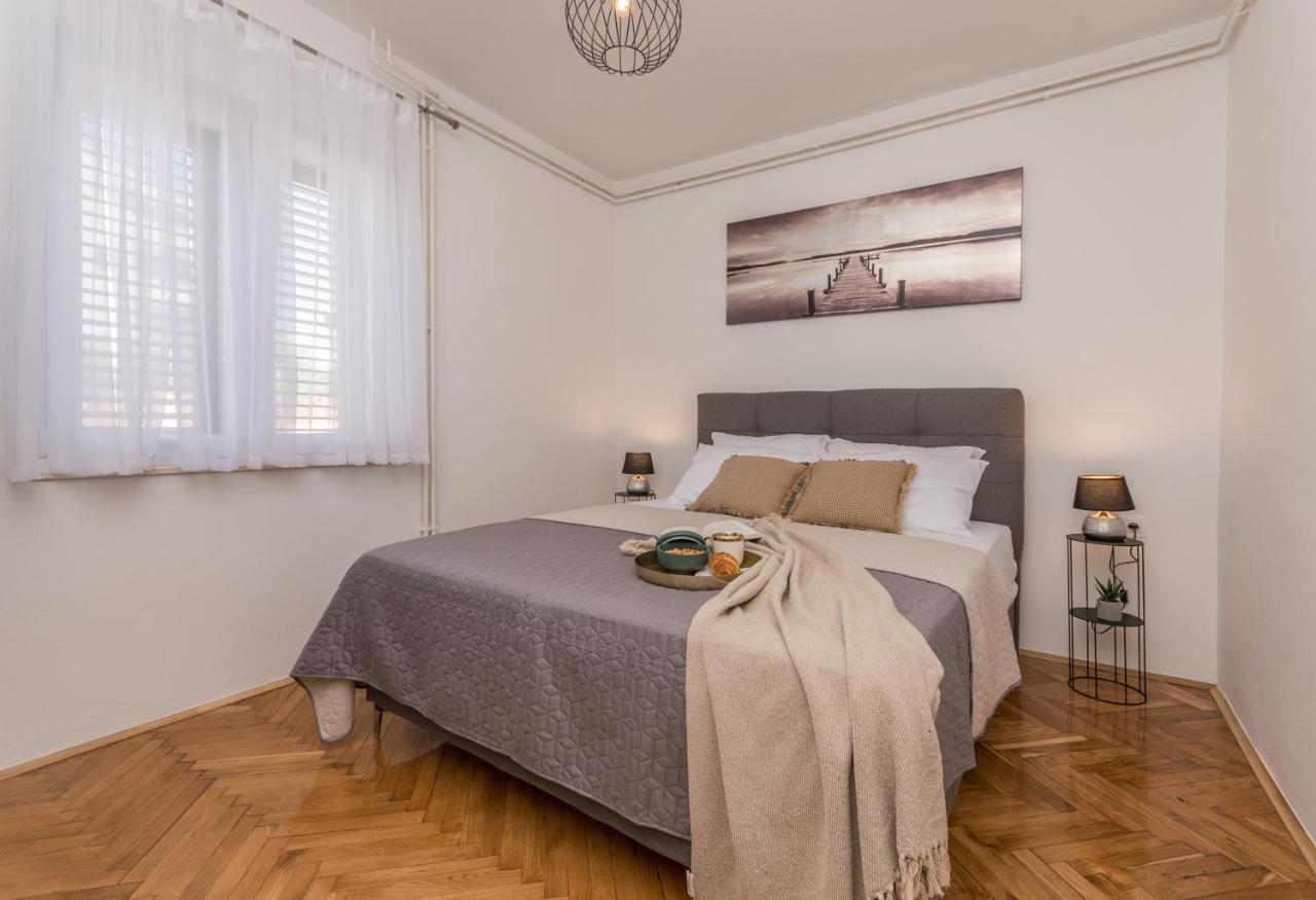 Apartmani A&M Biograd Na Moru Exterior foto